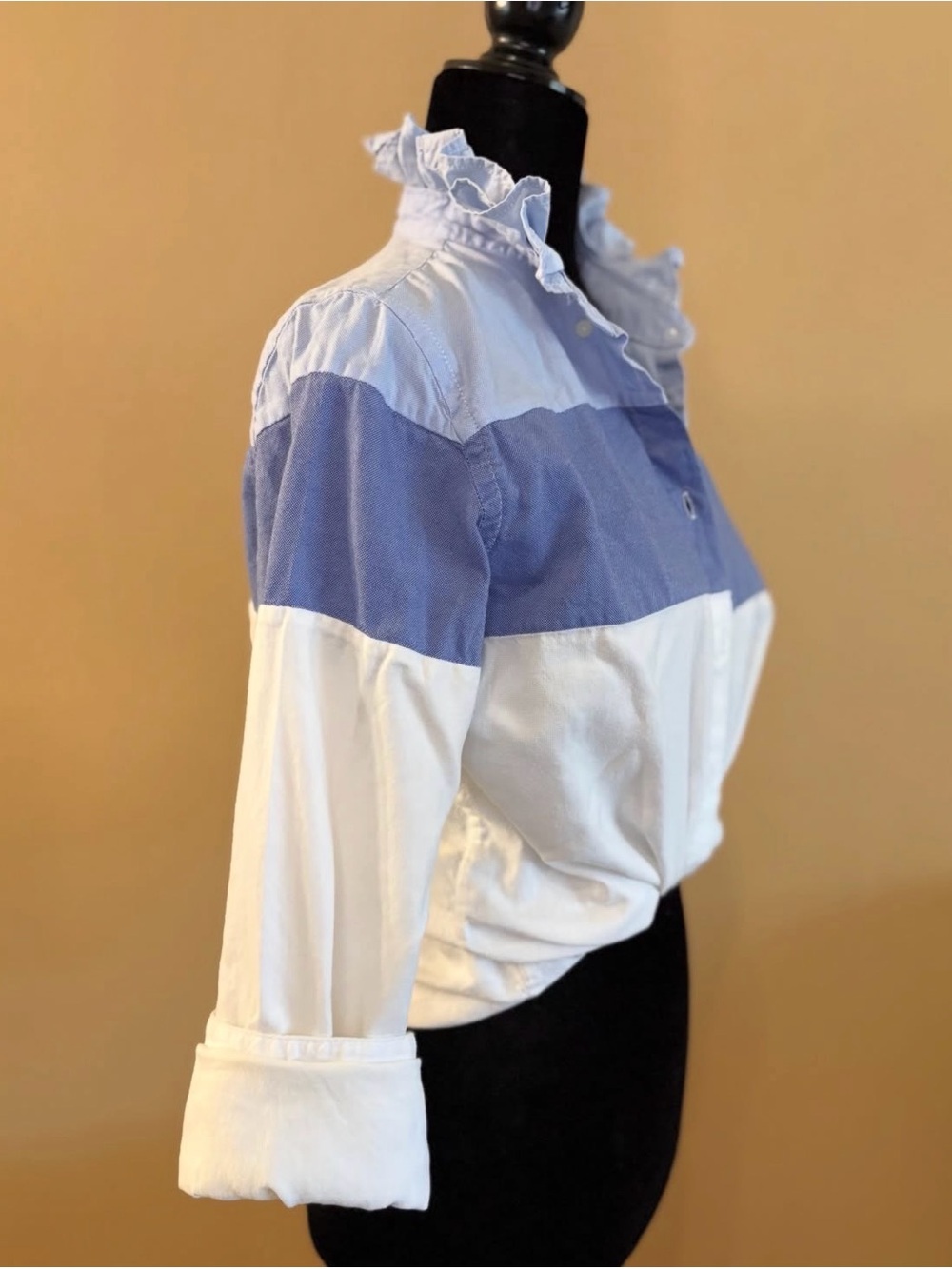Banana Republic Blue and White Ruffle Collar Button-Down Shirt woman’s m - Picture 3 of 8
